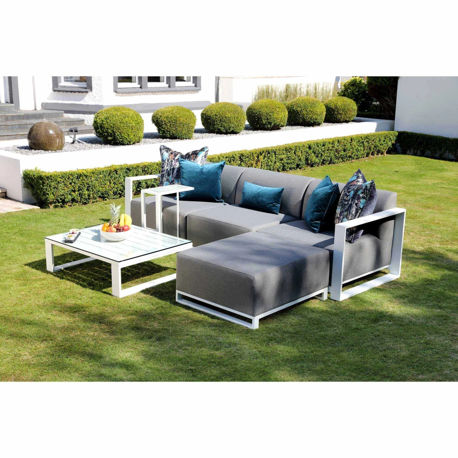 White Plain Top Outdoor Sofa Table 5 White Plain Top Outdoor Sofa Table - Image 5